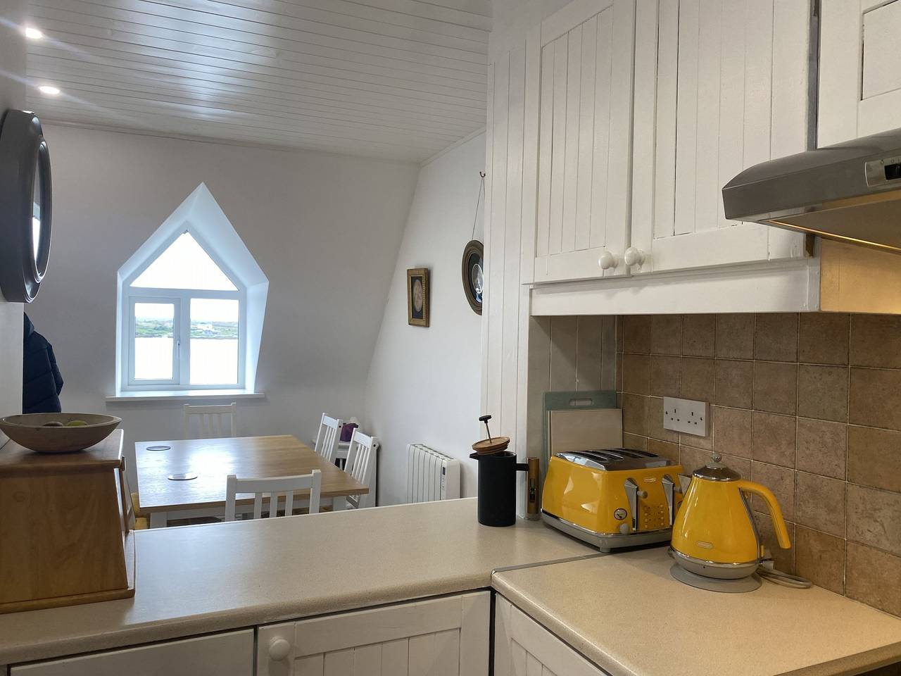 Entire apartment, Apartment 454 - Roundstone in Roundstone, Connemara