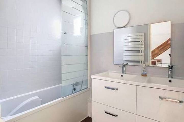 Location de vacances pour 6 personnes, avec piscine et terrasse à Le Crès - 3