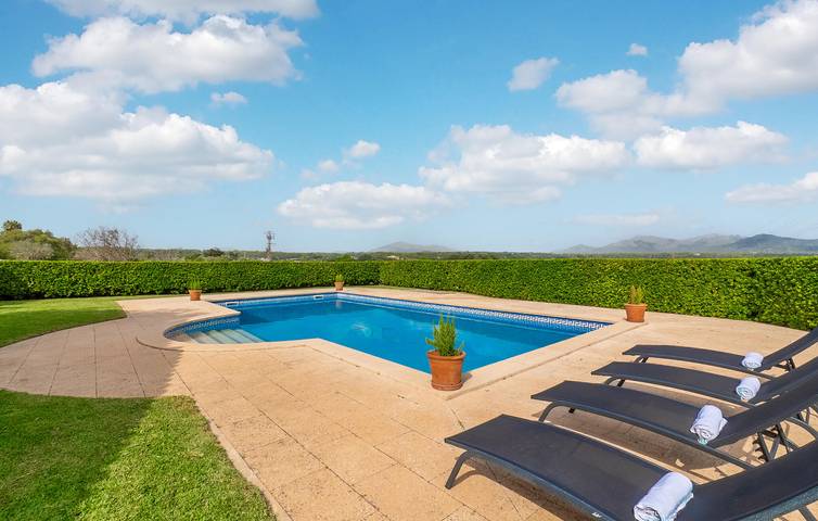 Charmantes Apartment mit Pool und WLAN in Artà in Artà, Mallorca Osten