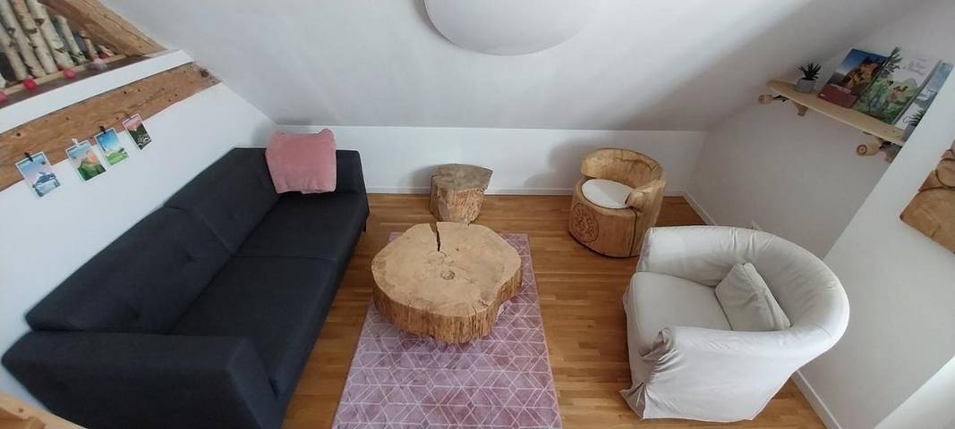 Gîte pour 4 personnes, avec terrasse et vue à Corbel - 2