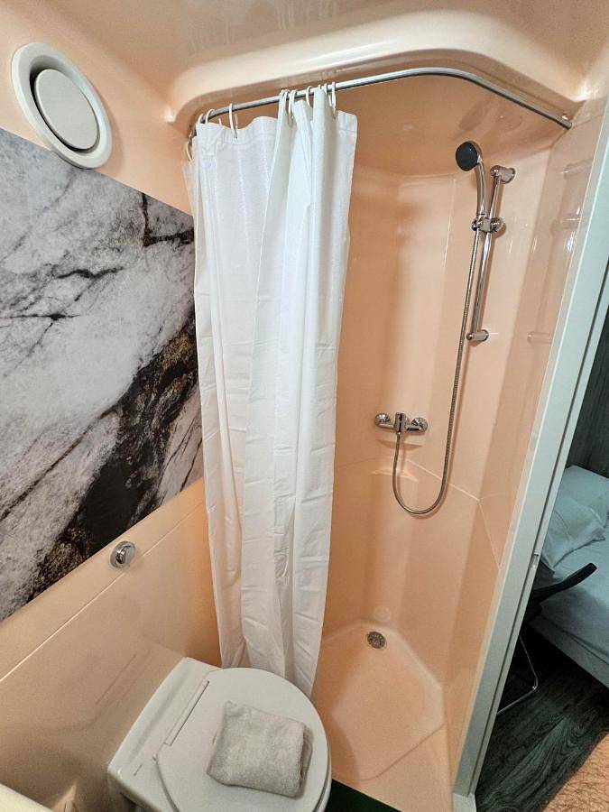 Hôtel pour 2 personnes, avec jardin et terrasse à Chambly - 3