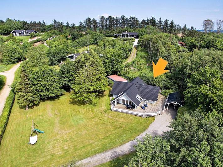 Ferienhaus für 8 Personen, mit Whirlpool und Terrasse sowie Garten und Sauna in Hostrup Strand - 2