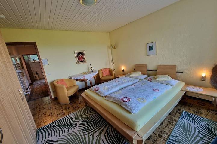 Ferienwohnung für 2 Personen, mit Garten in Gleiszellen-Gleishorbach