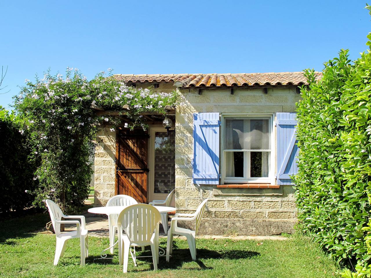 Fontenelle in Arles, Arles region