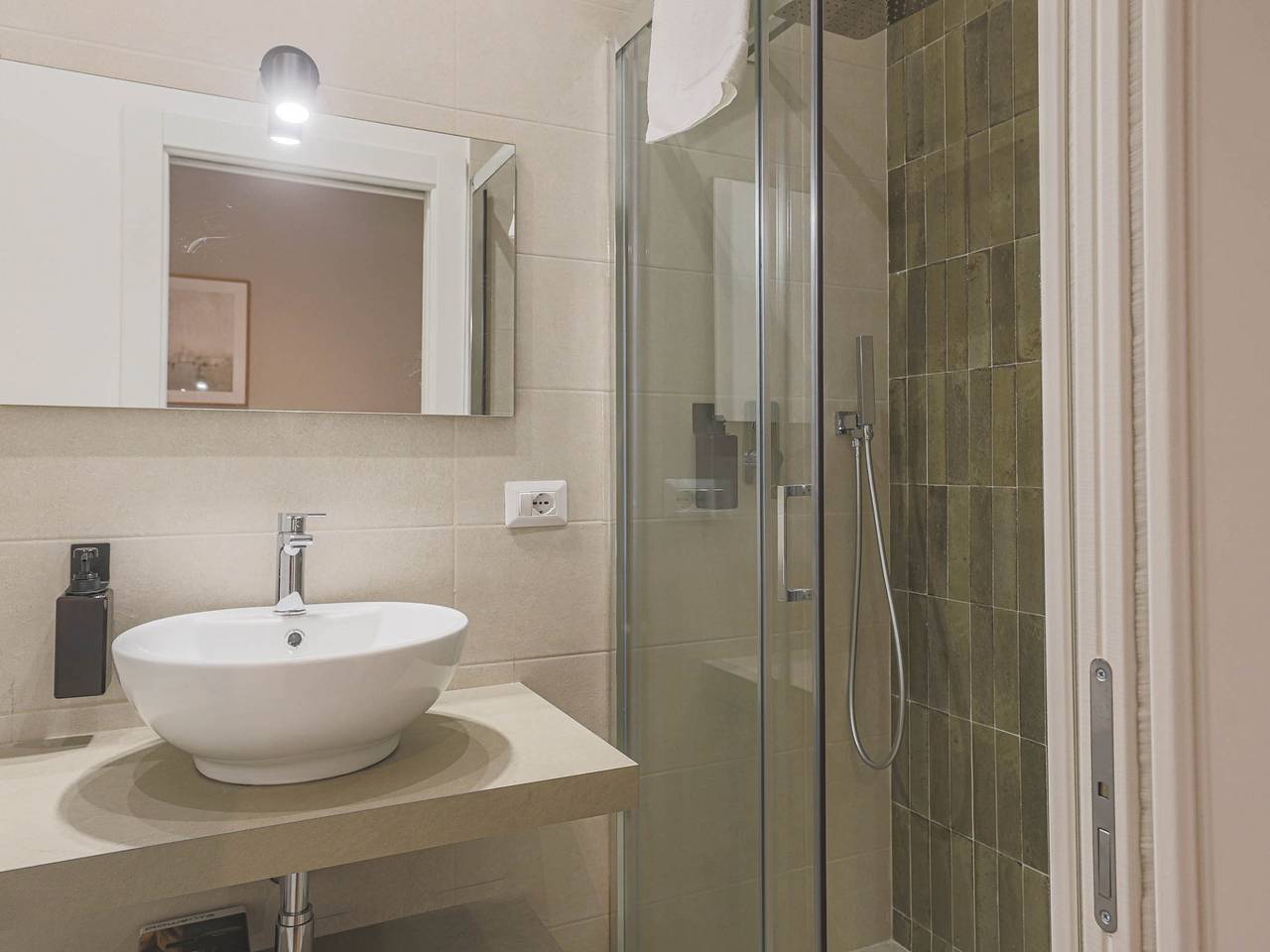 Charming room in the center of Salerno in Salerno, Costa tirrenica Campania