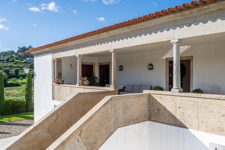 Villa 241 in Fornelos e Queijada, Viana do Castelo Distrikt