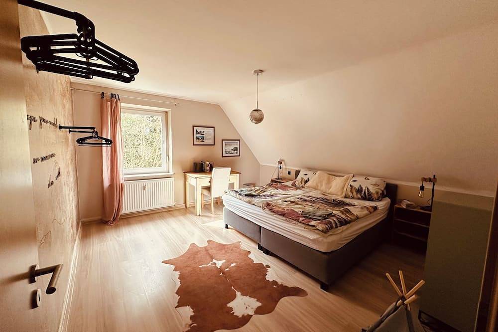 Geheel appartement, Vacation apartment \"Bär\" - cozy, modern and central in Gerolstein in Gerolstein, Vulkaan-Eifel