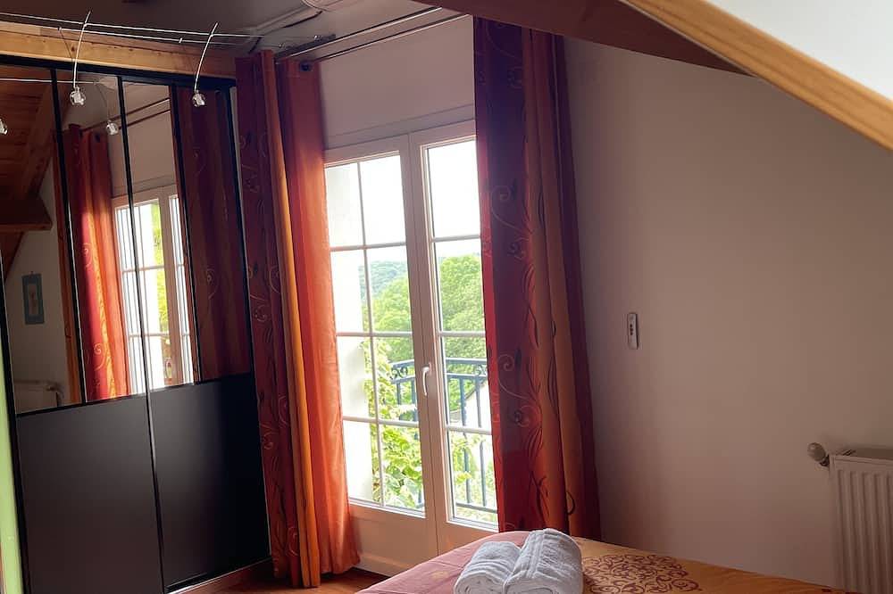 Apartamento entero, Gîte Le Cocoon de la Maison Bleue D'estialescq in Estialescq, Béarn