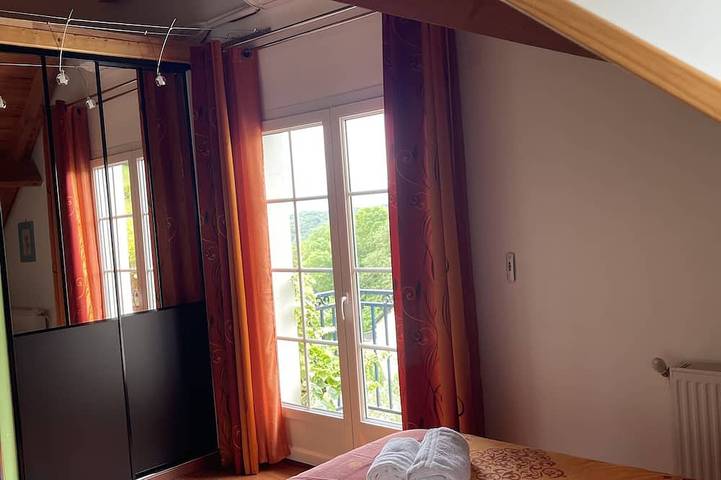 Appartement entier, Gîte Le Cocoon vue sur les montagnes in Estialescq, Béarn