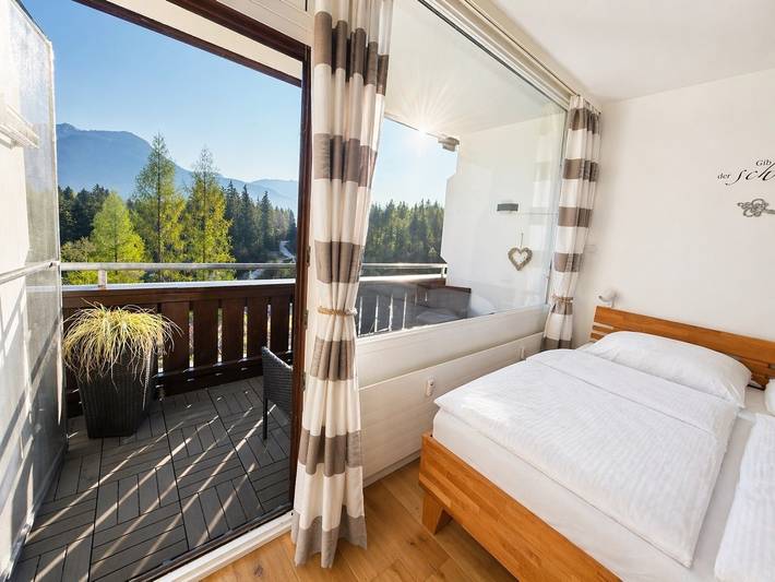 Ferienwohnung für 4 Personen, mit Balkon und Ausblick sowie Sauna - 1