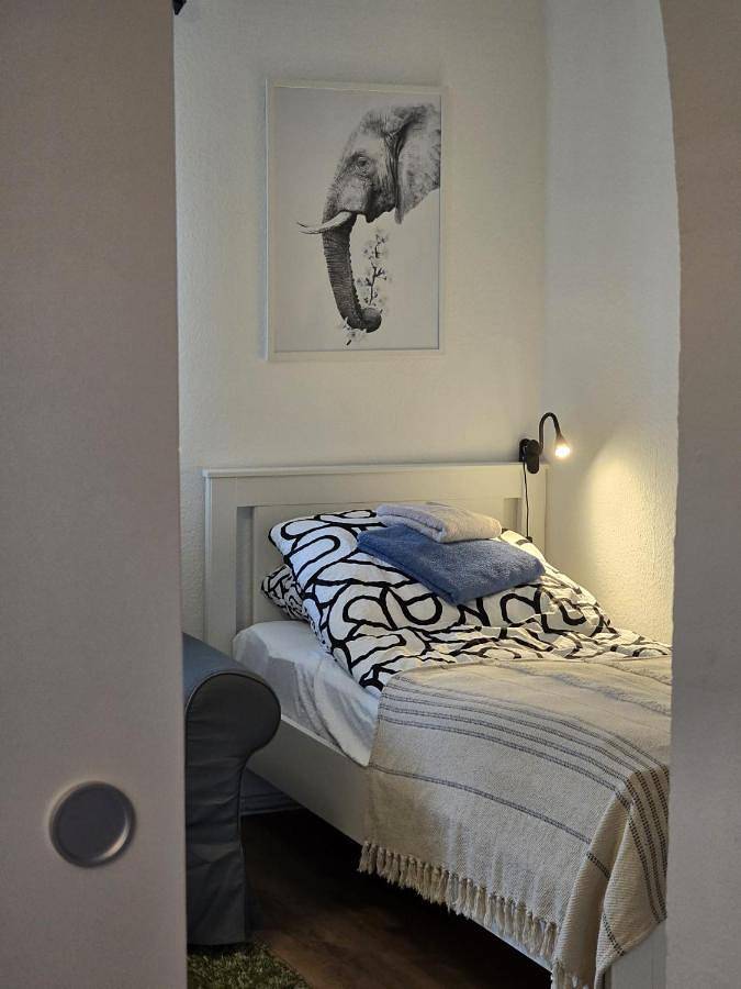 Haus mit Garten, U Bahn Nähe, gratis Parkplätze in Floridsdorf, Vienne (Autriche)