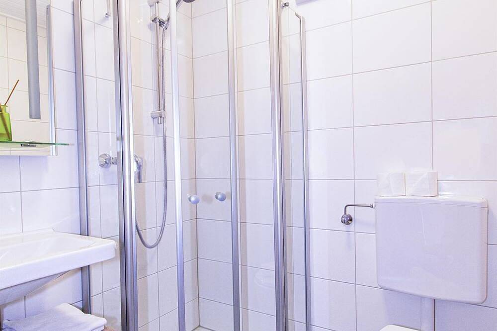 Doppelzimmer mit Balkon - Gästehaus Wulz-Lesjak in Karawanken und Bachergebirge, Villach
