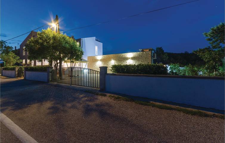 Ganze Ferienwohnung, Reizende Ferienwohnung mit Meerblick und Pool, in der Nähe des Sakarun-Strandes in Sali, Dugi Otok