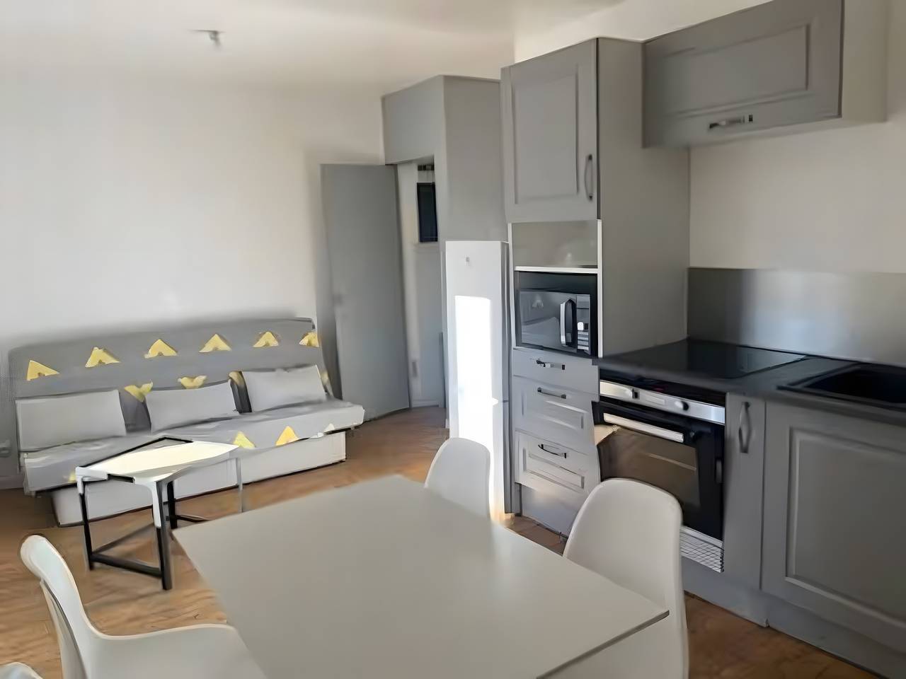 Ferienhaus 'Tout Confort T2' mit Gemeinschaftsgarten, Balkon und Wlan in La Bourboule, Regionaler Naturpark Volcans d'Auvergne