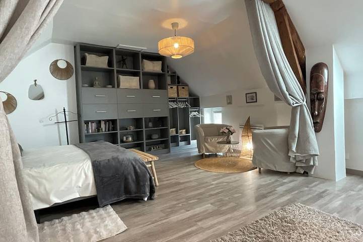 Location de vacances pour 4 personnes, avec jardin et terrasse dans Abondant