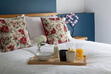 Holiday Home for 16 People in Dolgellau, Gwynedd, Photo 1