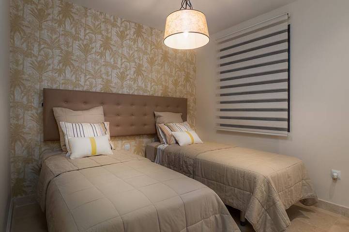 Ganze Wohnung, Luxus-Apartment in prestigeträchtigem Komplex mit atemberaubendem Panoramablick in Royal Flamingos Golf Resort, Benahavís