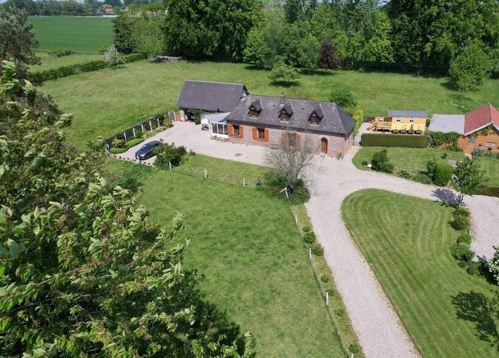 Gîte pour 4 personnes, avec Terrasse et Jardin