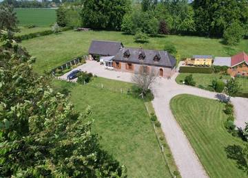Gîte pour 4 personnes, avec terrasse et jardin à Vassonville