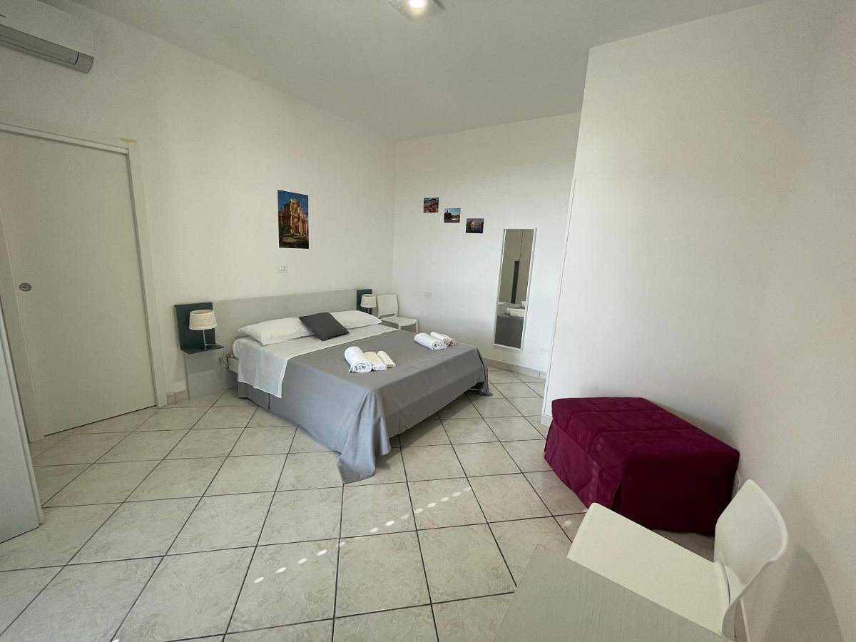Casa Crispi in Noto, Noto e dintorni