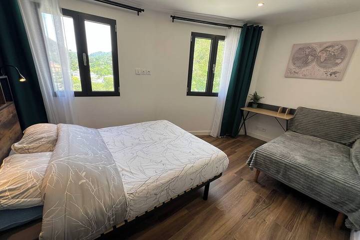 Location de vacances pour 8 personnes, avec jacuzzi ainsi que jardin et terrasse à La Trinité - 4