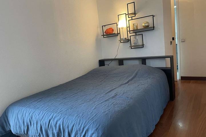 Appartamento intero, 2-room apartment - 4 sleeps in La Rochelle with pool and parking in La Rochelle, La Rochelle e dintorni