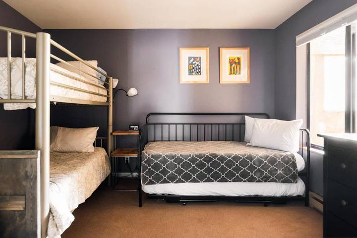 Gîte pour 7 personnes, avec terrasse à Avon - 3