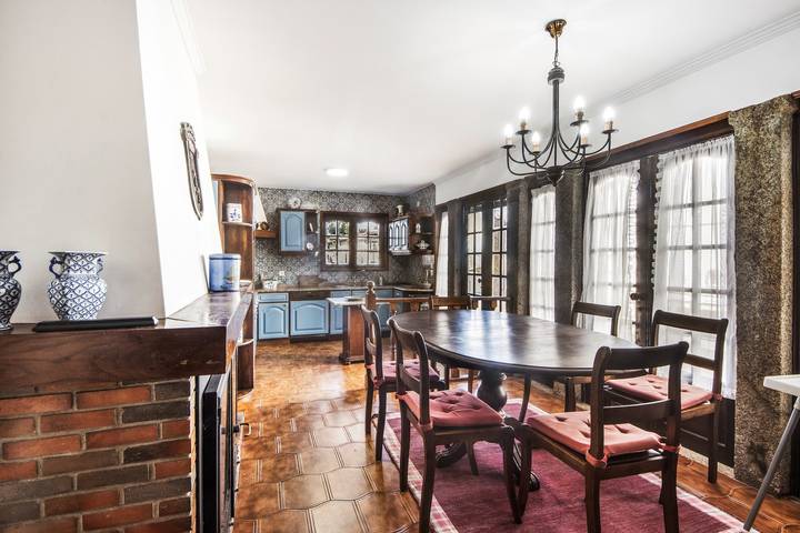 Casa do Terreiro with private pool, private terrace, and Wi-Fi in Barqueiros, Braga District