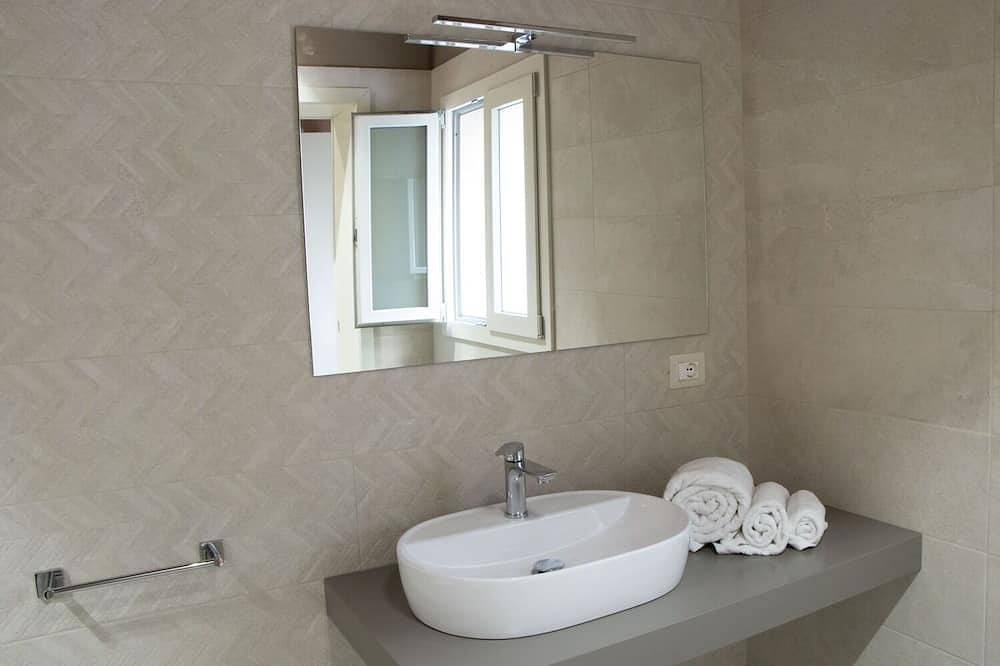 Malva B&B Reggio Calabria - Room 4 in Regio de Calabria, Costa Tirrénica Calabria