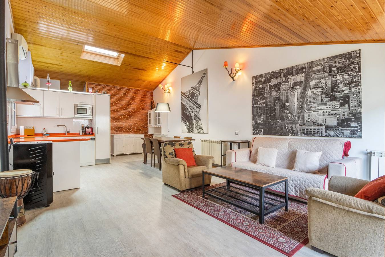 Ganze Wohnung, Ferienwohnung 'Tremp' mit Bergblick, Wi-Fi und Klimaanlage in Tremp, Spanische Pyrenäen