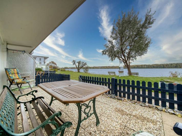 Ferienwohnung für 4 Personen, mit Ausblick und Seeblick sowie Terrasse, kinderfreundlich in Heiligenhafen