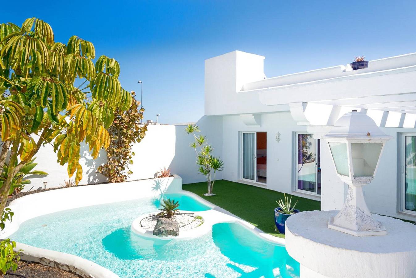 Bahiazul Villa Opale by B-Rent Corralejo in Geafond, La Oliva