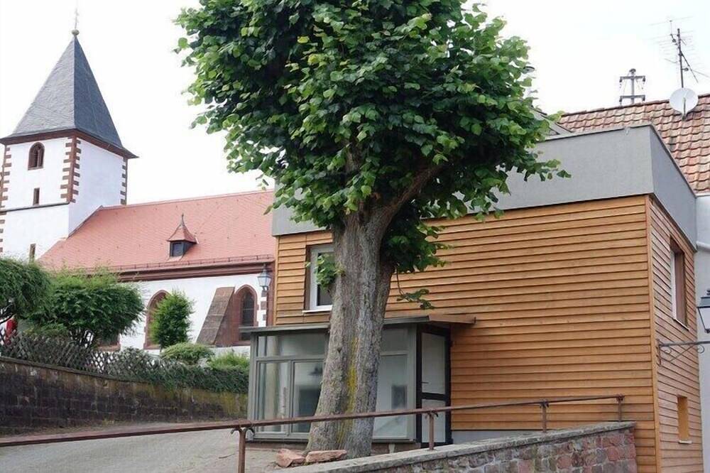 Ganze Wohnung, Ferienwohnung Uhu im Haus am Lindenbaum in Dernbach, Südliche Weinstraße