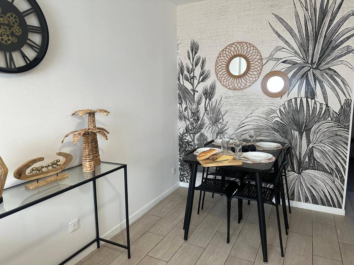 Appartement entier, Le Bohème - Proche gare & commerces, parking privé - Gisors in Gisors, Région de Les Andelys