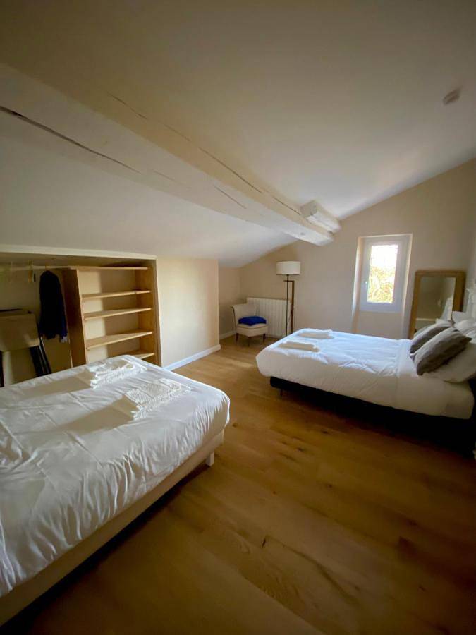 Location de vacances pour 2 personnes, avec jardin ainsi que piscine et jacuzzi, animaux acceptés à Saint-Élix-le-Château - 4