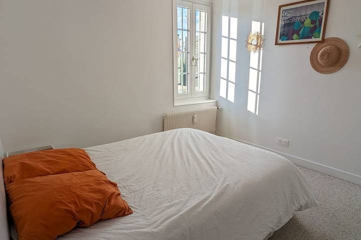 Apartamento entero, Bright apartment with terrace 7min from Paris in Asnières-sur-Seine, Altos del Sena