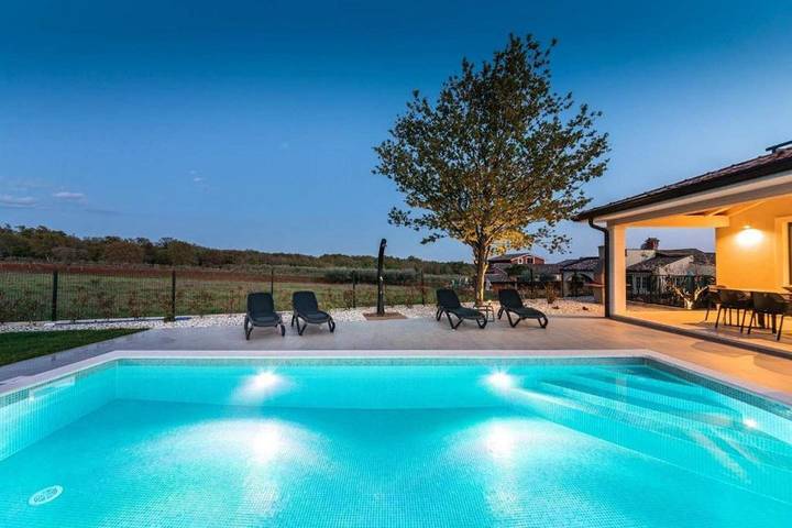 Ferienhaus für 6 Personen, mit Terrasse und Pool sowie Garten, mit Haustier in Porec und Umgebung - 3