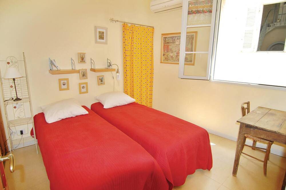 Belle maison à Beaucaire avec Wifi in Beaucaire, Région de Nîmes