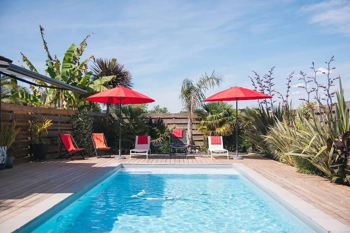Maison de vacances pour 14 personnes, avec balcon à Saubrigues