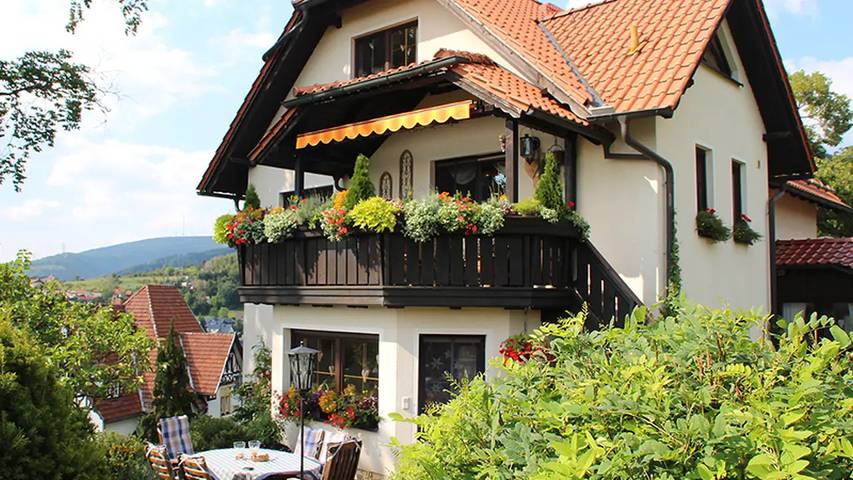 Ferienwohnung für 4 Personen, mit Garten und Balkon in Frankenblick
