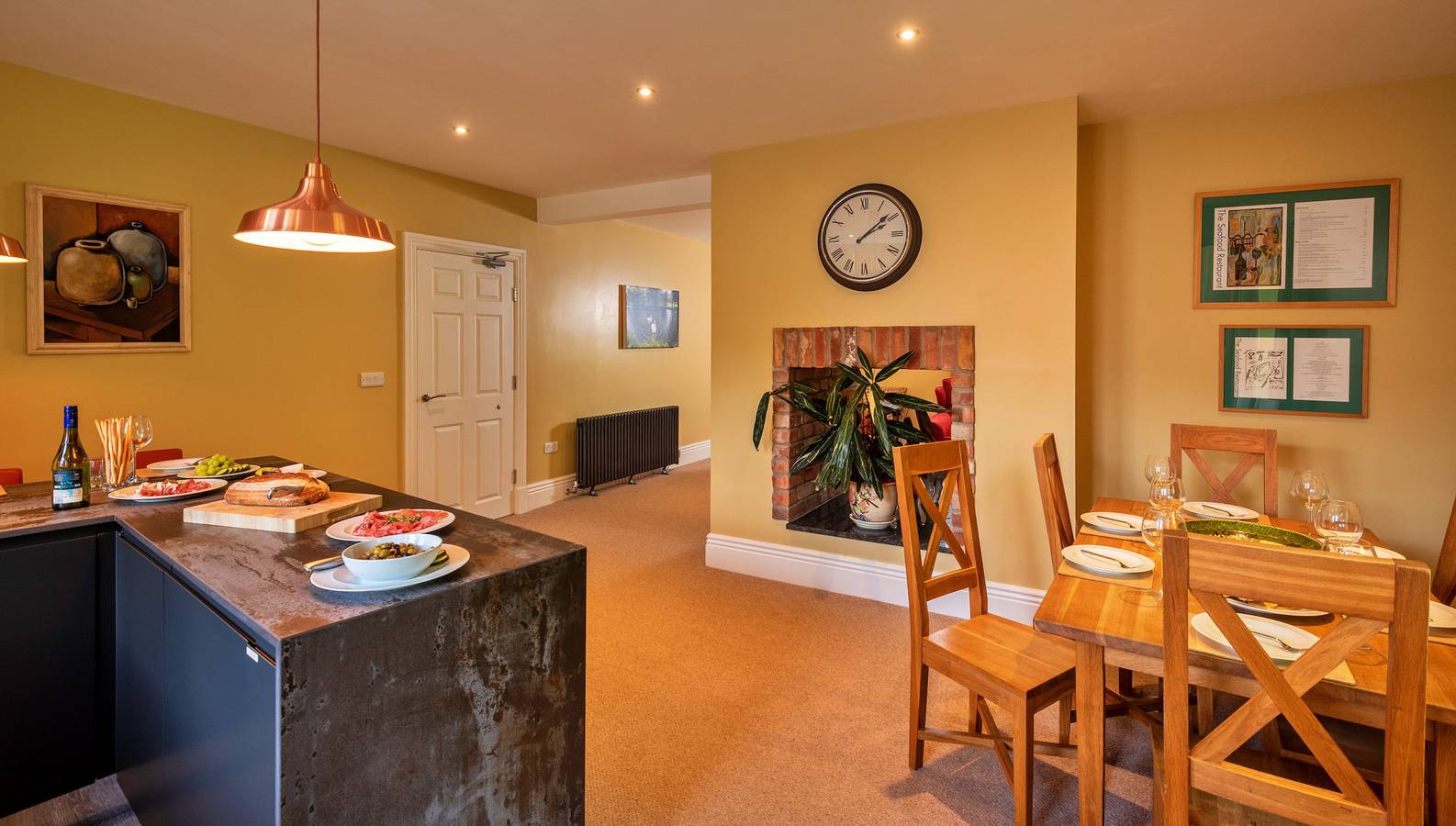 Entire apartment, The Old Post Office Apartment 3 in Buxton, Derbyshire