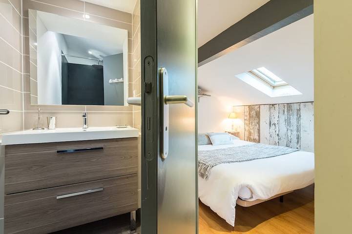 Encantadora y excepcional cabaña, piscina y jacuzzi, cerca de San Juan de Luz in Saint-Pée-sur-Nivelle, Region de Bayona