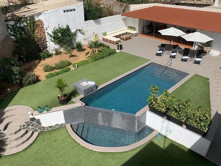 Casa de vacaciones para 6 personas, con piscina para niños además de piscina y jardín - 1