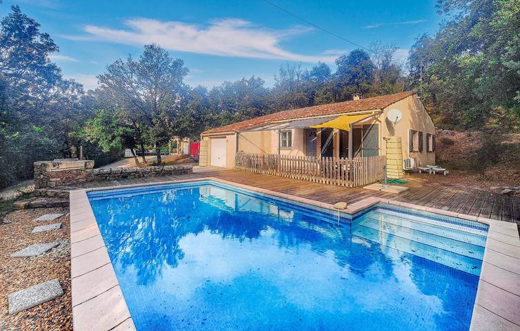 Location de vacances pour 5 personnes à Ferrières-Poussarou