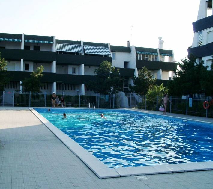Appartamento vacanze per 3 persone, con piscina e panorama nonché terrazza, con animali domestici - 1