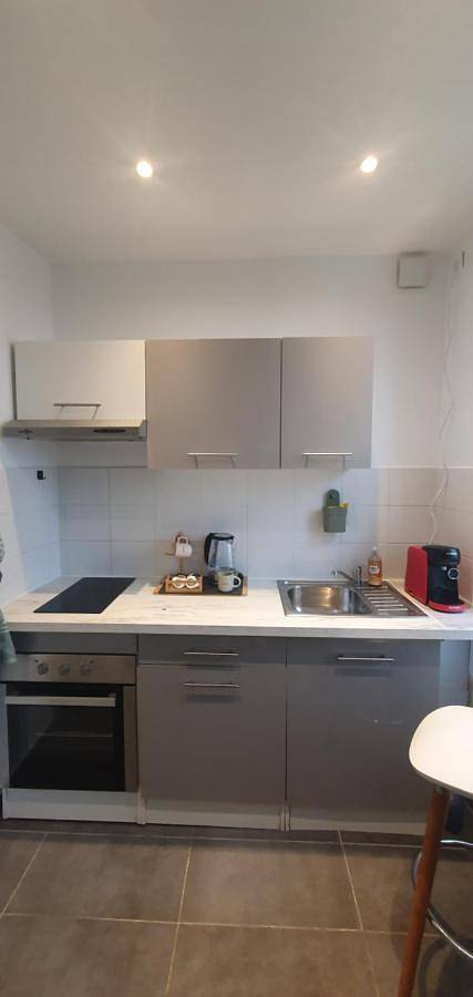 Appartement entier, Two-Bedroom Apartment in Villeneuve-le-Roi, Val-de-Marne