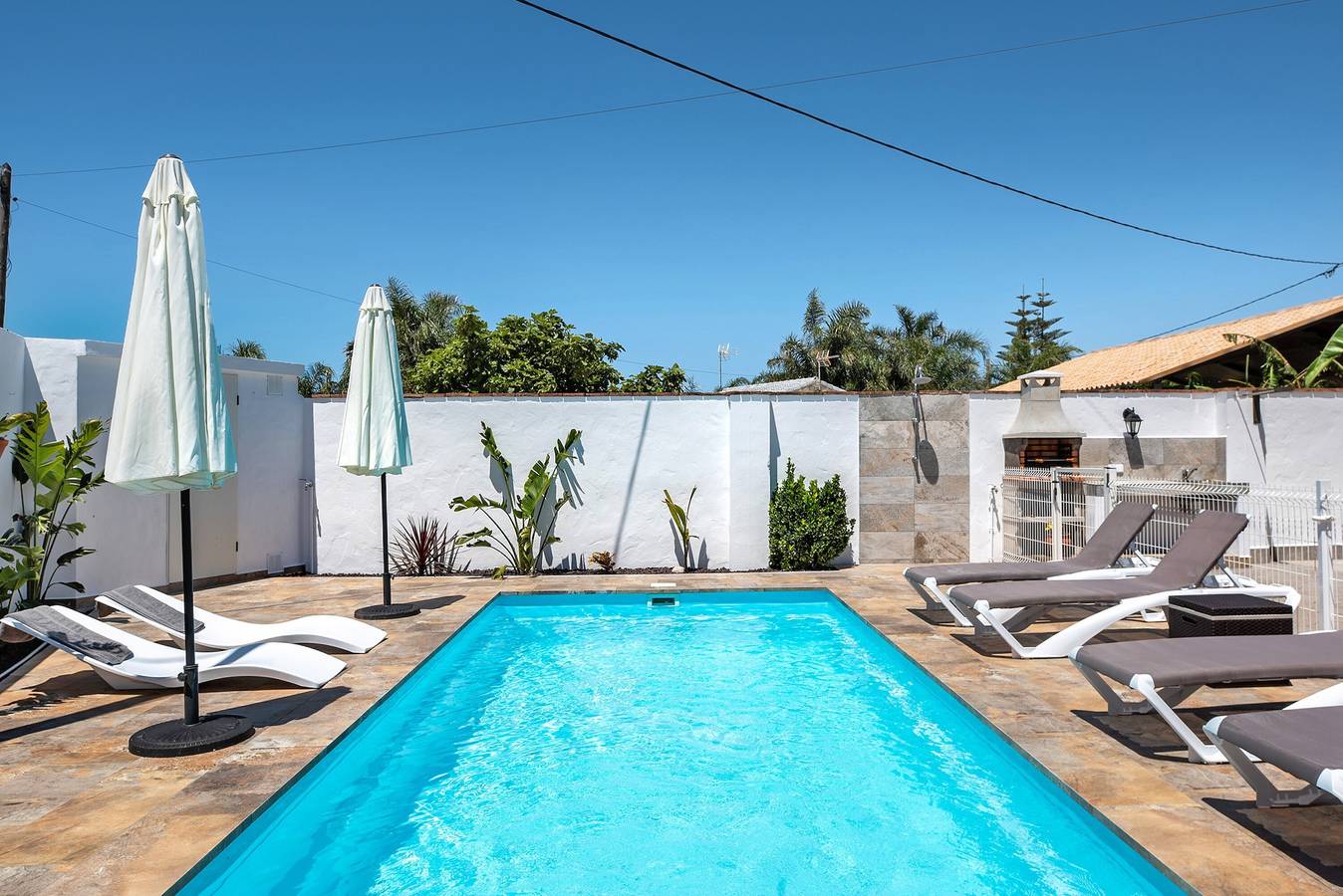 Casa de vacaciones 'El Cortijo' con piscina privada, Wi-Fi y aire acondicionado in Conil de la Frontera, Costa de la Luz