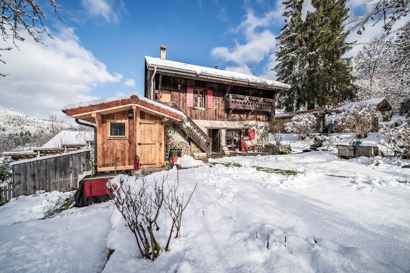 Appartement entier, Appartement « La Mutelline - Les Carroz » avec vue sur la montagne, terrasse privée et Wi-Fi in Les Carroz, Arâches-la-Frasse