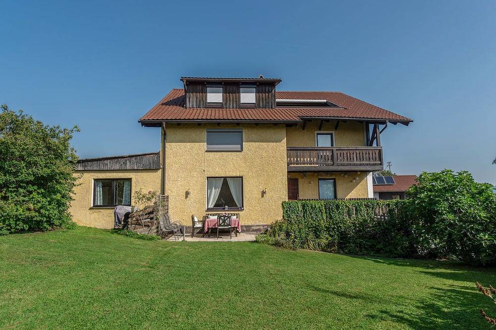 Ganze Wohnung, Ferienwohnung Carla in Nußdorf am Attersee, Attergau