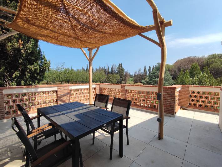 Ferienwohnung für 4 Personen, mit Pool und Terrasse, mit Haustier